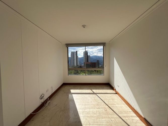 Apartamento de 3 alcobas en venta en El Poblado, Medellín, 173 m² · foto 11 de 19