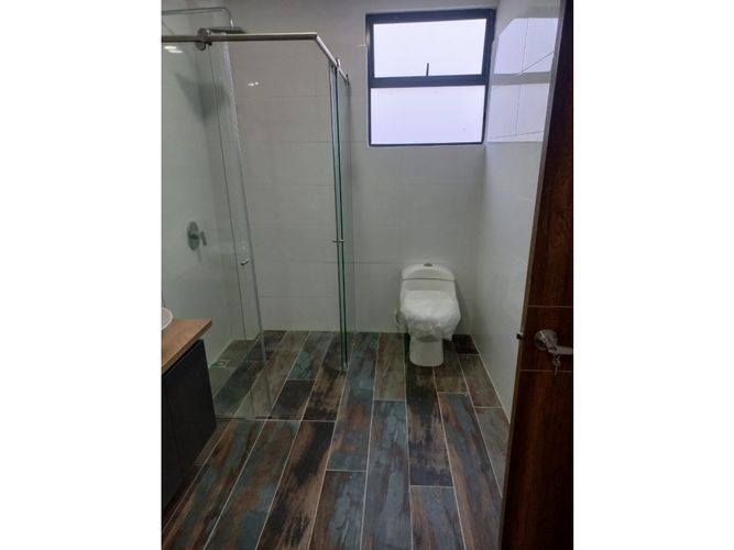 Casa de 6 alcobas en venta en Las Mercedes, Jamundí, 320 m² · foto 9 de 9