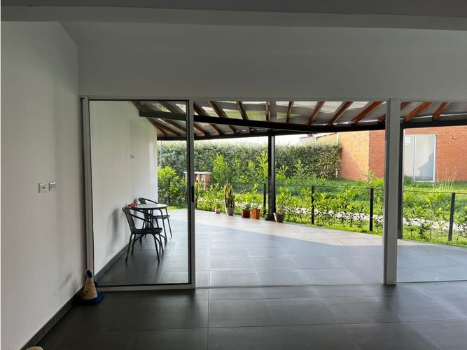 Casa de 4 alcobas en venta en La Morada, Jamundí, 220 m² · foto 2 de 10