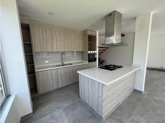 Casa de 3 alcobas en venta en Potrerito, Jamundí, 154 m² · foto 3 de 10