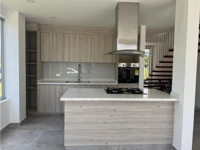 Casa de 3 alcobas en venta en Potrerito, Jamundí, 154 m² · foto 4 de 10