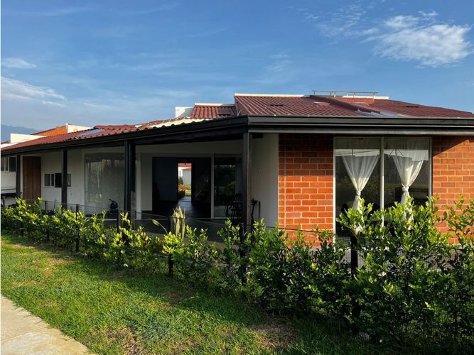 Casa de 4 alcobas en venta en La Morada, Jamundí, 220 m² · foto 9 de 10