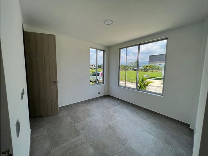 Casa de 3 alcobas en venta en Potrerito, Jamundí, 154 m² · foto 8 de 10