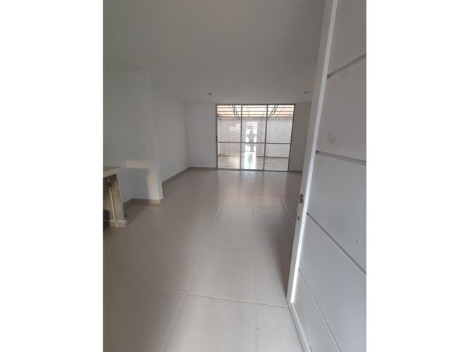 Casa de 3 alcobas en venta en Bello Horizonte, Jamundí, 90 m² · foto 2 de 17