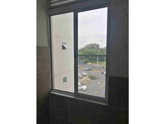 Apartamento de 2 alcobas en venta en Cr. Los Naranjos, Jamundí, 62 m² · foto 10 de 24