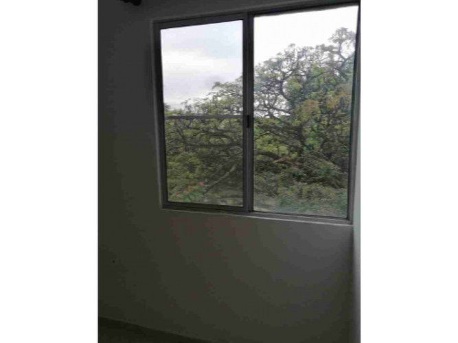Apartamento de 2 alcobas en venta en Cr. Los Naranjos, Jamundí, 62 m² · foto 15 de 24