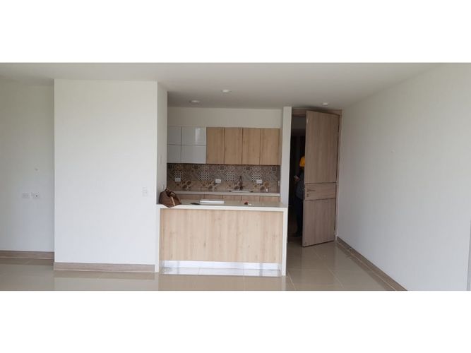 Apartamento de 3 alcobas en venta en Alfaguara, Jamundí, 84 m² · foto 2 de 13