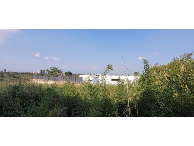 Lote en venta en Ciudad Jardin, Cali, 1186 m² · foto 2 de 4