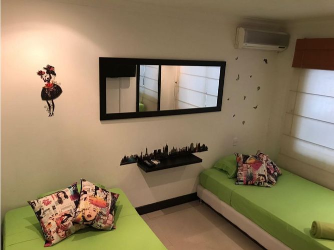 Casa de 12 alcobas en venta en Pampa Linda, Cali, 282 m² · foto 10 de 21