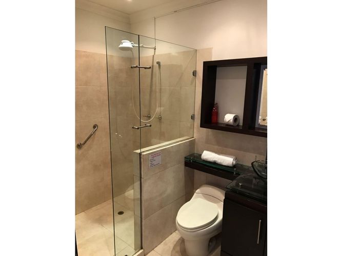 Casa de 12 alcobas en venta en Pampa Linda, Cali, 282 m² · foto 13 de 21