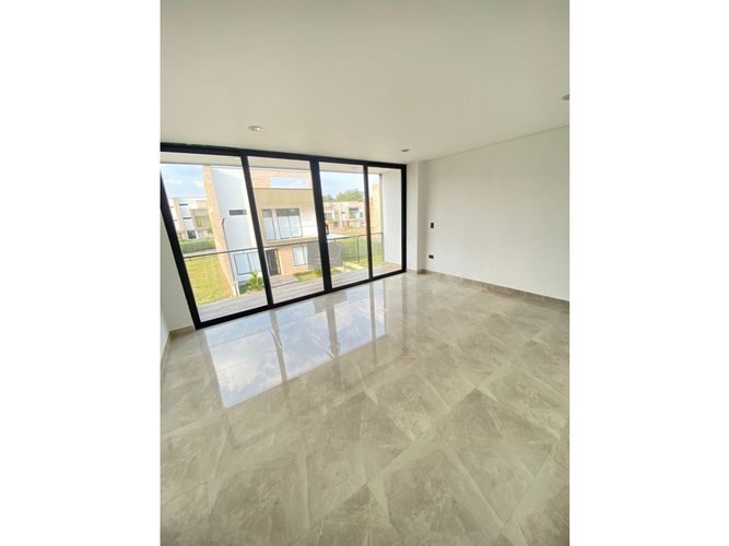 Casa de 6 alcobas en venta en Las Mercedes, Jamundí, 360 m² · foto 23 de 24