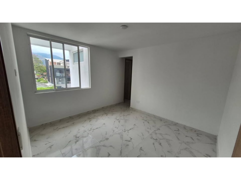 Apartamento en venta en Vipasa, Cali · foto 6 de 11