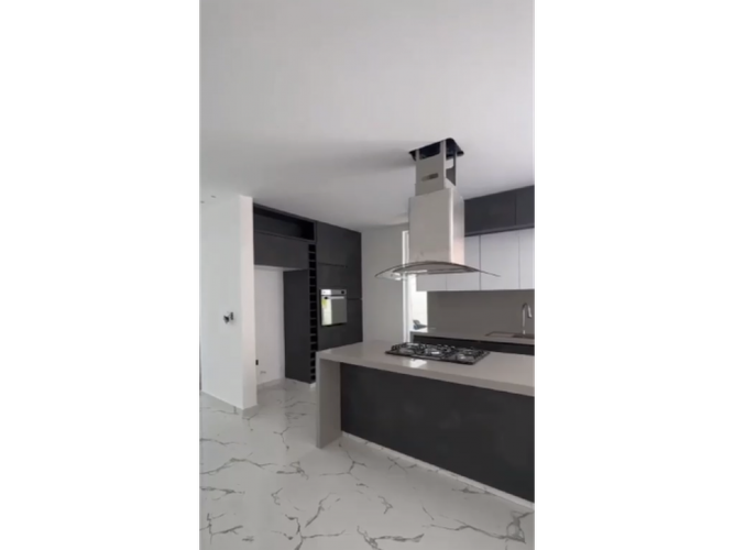 Casa de 6 alcobas en venta en Las Mercedes, Jamundí, 460 m² · foto 6 de 16