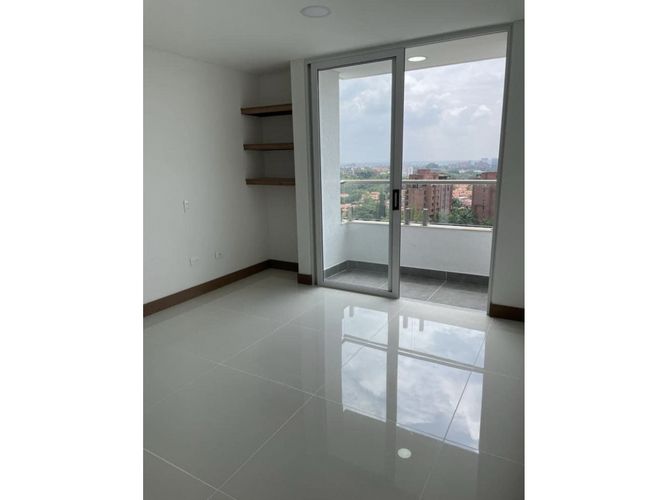 Apartamento de 3 alcobas en venta en Ciudad Jardin, Cali, 147 m² · foto 5 de 8