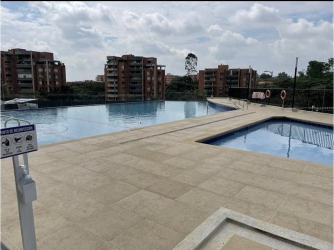 Apartamento de 3 alcobas en venta en Ciudad Jardin, Cali, 147 m² · foto 7 de 8