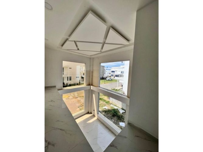 Casa de 4 alcobas en venta en La Morada, Jamundí, 325 m² · foto 7 de 10
