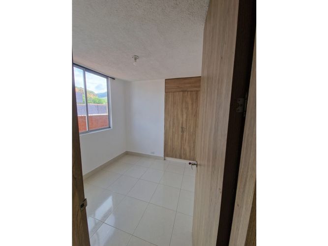 Apartamento de 2 alcobas en venta en Menga, Cali, 58 m² · foto 10 de 16