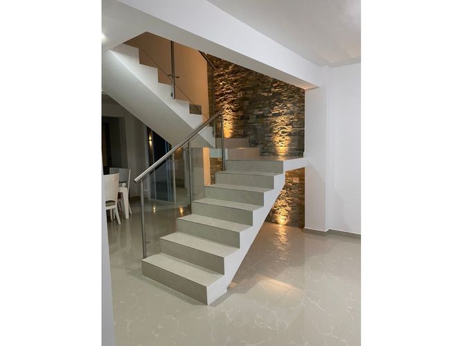 Casa de 4 alcobas en venta en Las Mercedes, Jamundí, 388 m² · foto 4 de 17