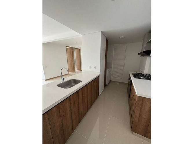 Apartamento de 3 alcobas en venta en Bochalema, Cali, 76 m² · foto 2 de 8