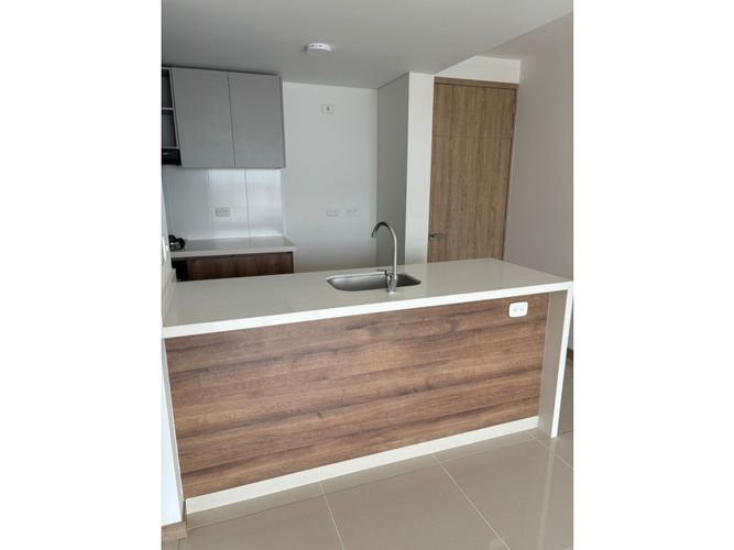 Apartamento de 3 alcobas en venta en Bochalema, Cali, 76 m² · foto 3 de 8