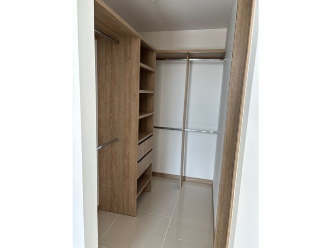 Apartamento de 3 alcobas en venta en Bochalema, Cali, 76 m² · foto 4 de 8
