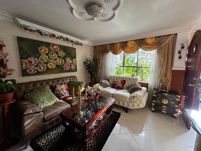 Casa de 4 alcobas en venta en La Mota, Medellín, 190 m² · foto 7 de 22