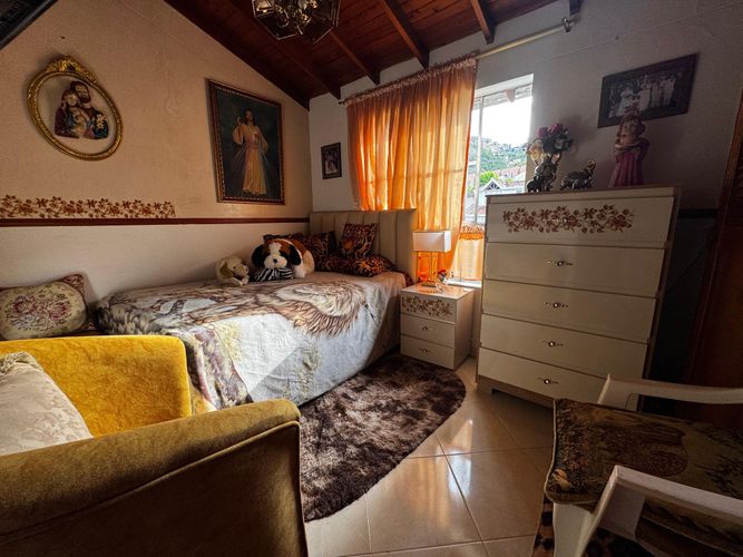 Casa de 4 alcobas en venta en La Mota, Medellín, 190 m² · foto 15 de 22