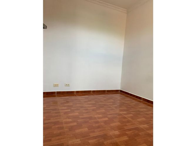 Casa de 9 alcobas en venta en Caney, Cali, 320 m² · foto 3 de 24