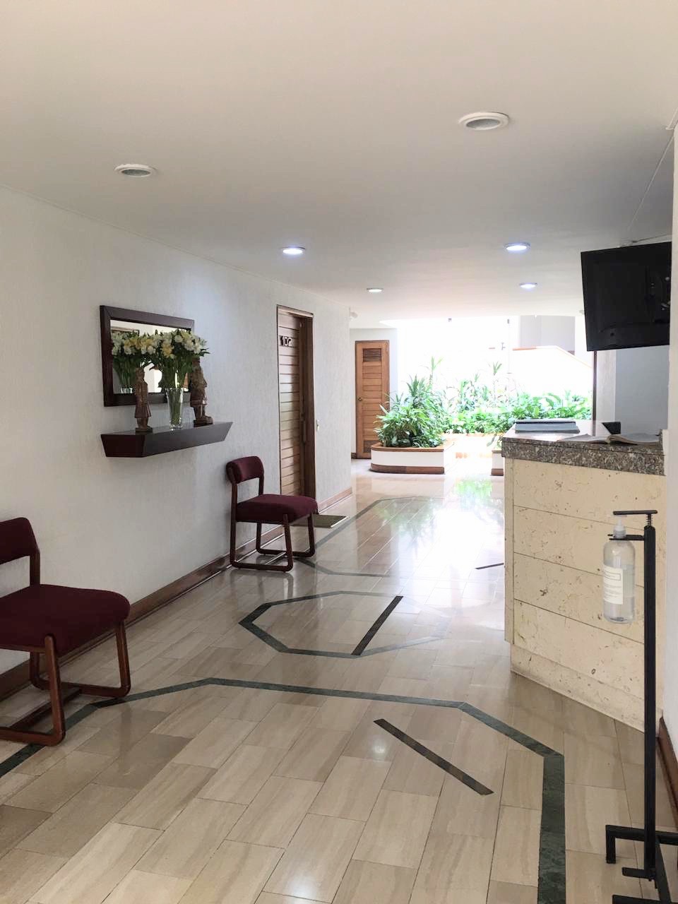 Apartamento de 3 habitaciones en venta en Santa Barbara Central, Bogotá — imagen 1 de 19