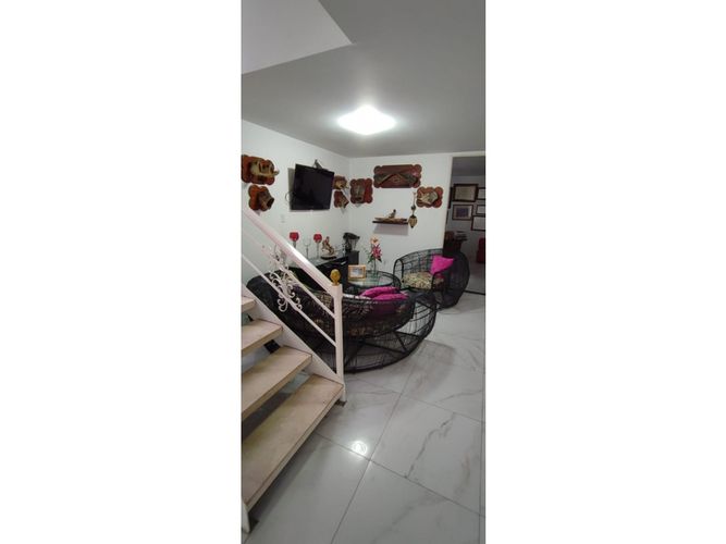Casa de 3 alcobas en venta en La Hacienda, Cali, 315 m² · foto 5 de 12