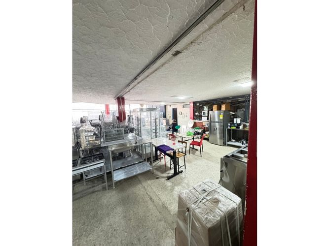 Casa de 7 alcobas en venta en Obrero, Cali, 676 m² · foto 11 de 24