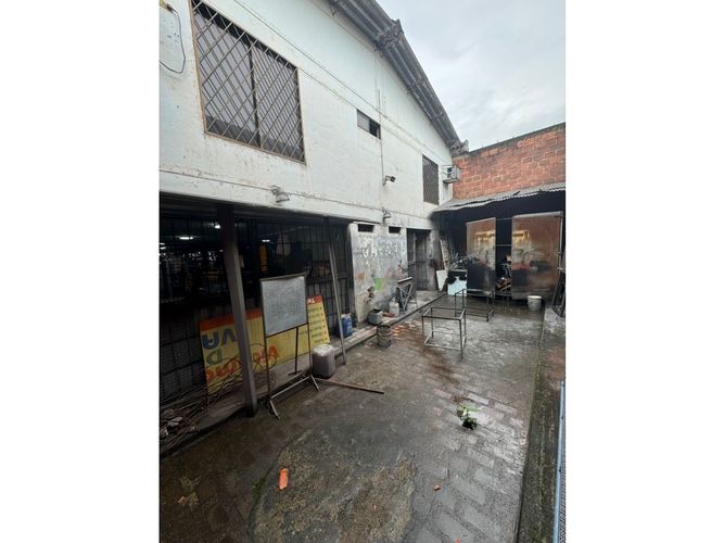 Casa de 7 alcobas en venta en Obrero, Cali, 676 m² · foto 12 de 24