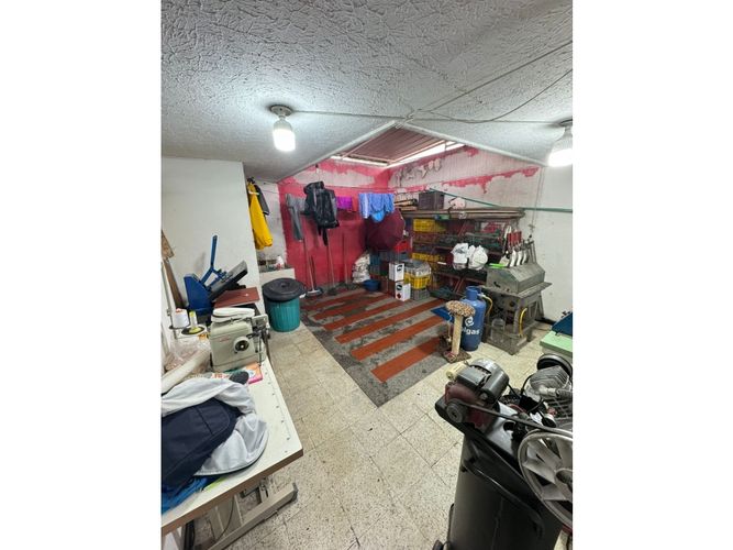 Casa de 7 alcobas en venta en Obrero, Cali, 676 m² · foto 13 de 24