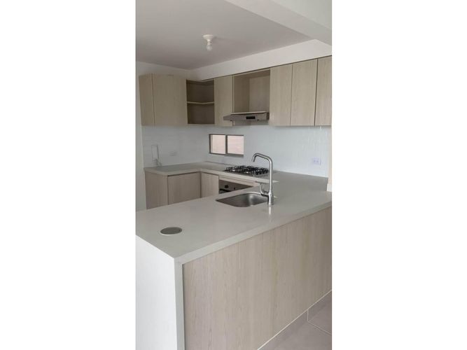 Apartamento de 2 alcobas en venta en Ciudad Country, Jamundí, 76 m² · foto 2 de 8