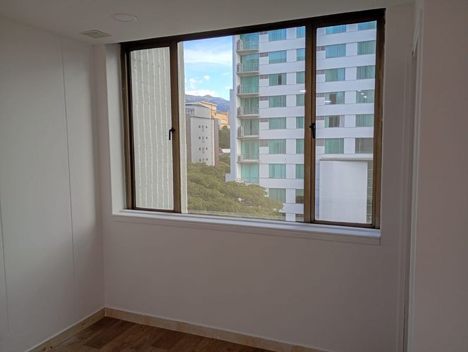 Oficina en arriendo en El Poblado, Medellín, 76 m² · foto 6 de 11