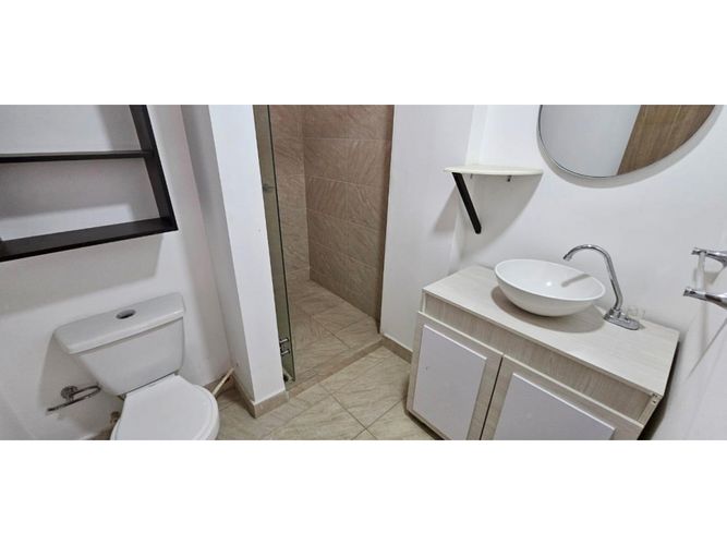 Edificio en venta en Santa Teresita, Cali, 1210 m² · foto 6 de 24
