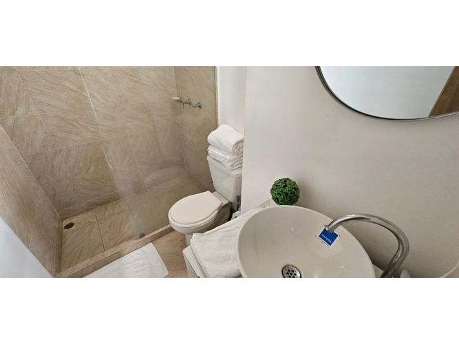 Edificio en venta en Santa Teresita, Cali, 1210 m² · foto 8 de 24