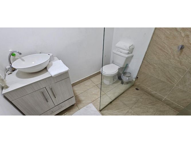 Edificio en venta en Santa Teresita, Cali, 1210 m² · foto 15 de 24
