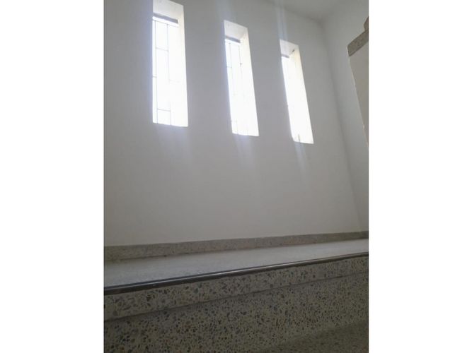 Edificio en venta en Santa Teresita, Cali, 1210 m² · foto 16 de 24