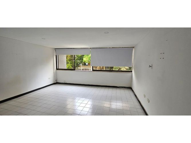 Edificio en venta en Santa Teresita, Cali, 1210 m² · foto 19 de 24