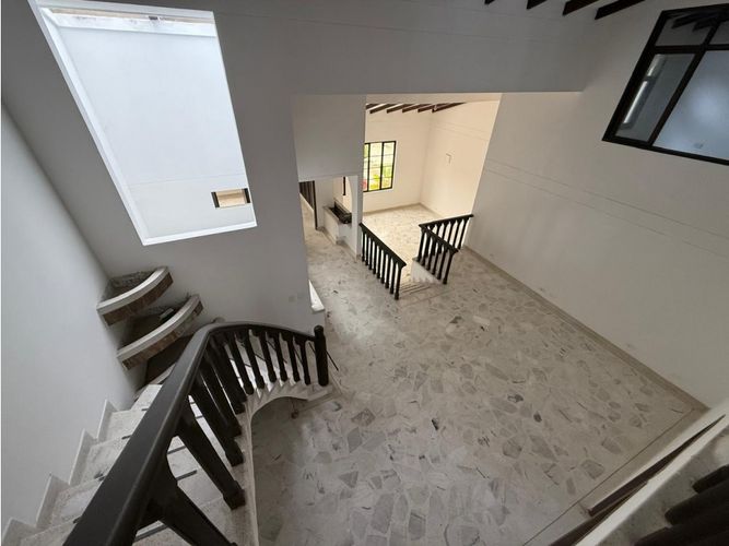 Casa de 5 alcobas en venta en El Ingenio, Cali, 520 m² · foto 7 de 22