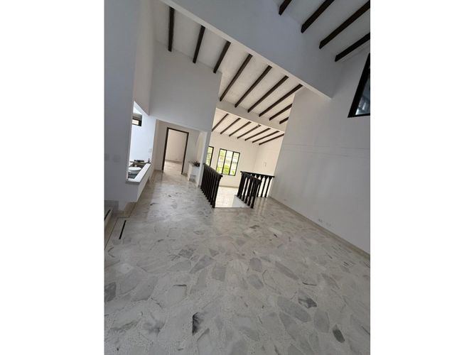 Casa de 5 alcobas en venta en El Ingenio, Cali, 520 m² · foto 9 de 22
