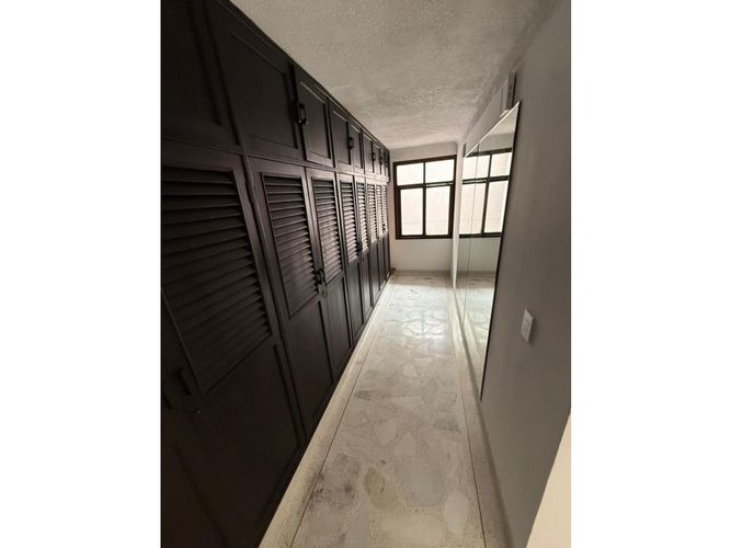 Casa de 5 alcobas en venta en El Ingenio, Cali, 520 m² · foto 10 de 22