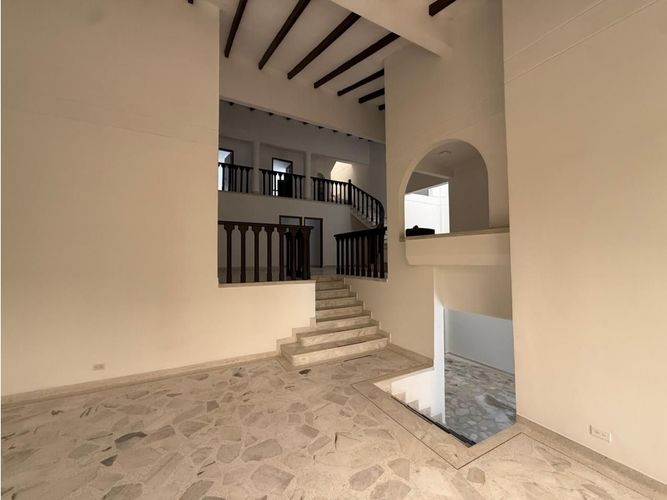 Casa de 5 alcobas en venta en El Ingenio, Cali, 520 m² · foto 18 de 22
