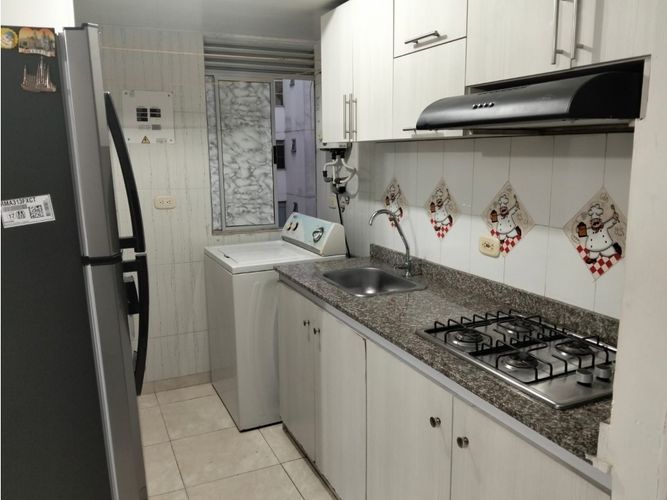 Apartamento de 2 alcobas en venta en Cr. Los Naranjos, Jamundí, 62 m² · foto 2 de 17