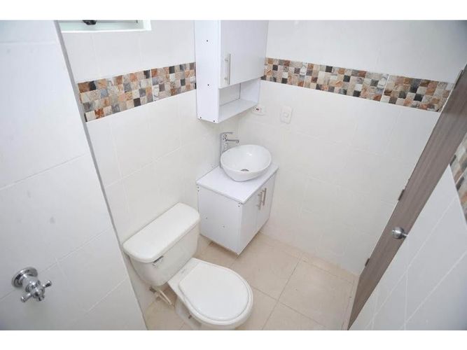Apartamento de 2 alcobas en venta en Cr. Los Naranjos, Jamundí, 62 m² · foto 6 de 14