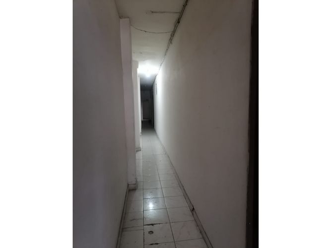 Casa de 18 alcobas en venta en Belalcazar, Cali, 766 m² · foto 3 de 10