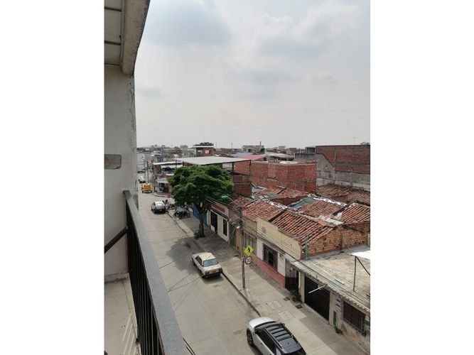 Casa de 18 alcobas en venta en Belalcazar, Cali, 766 m² · foto 9 de 10