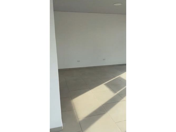 Edificio en venta en San Fernando Nuevo, Cali, 727 m² · foto 3 de 16