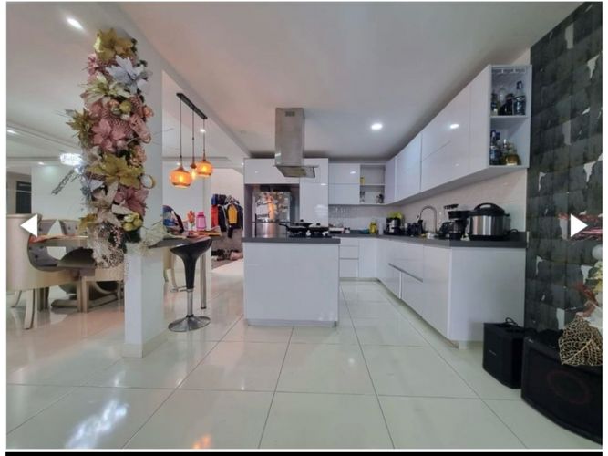 Casa de 5 alcobas en venta en Alfaguara, Jamundí, 270 m² · foto 3 de 20